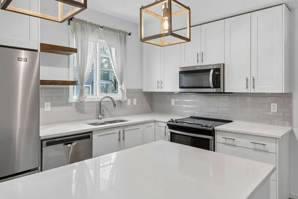 298 Sage Meadows Park NW Calgary AB T3P 1P5