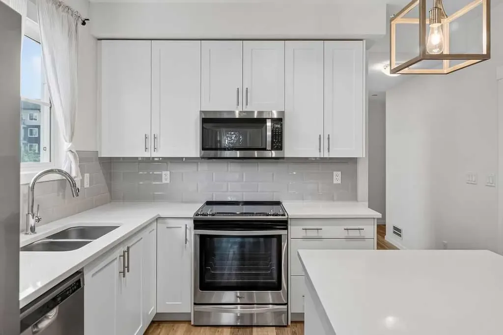 298 Sage Meadows Park NW Calgary AB T3P 1P5