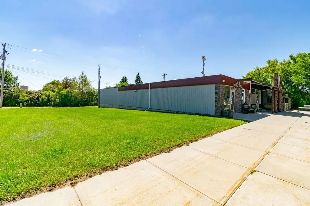 4851 50 Street Alix AB T0C 0B0