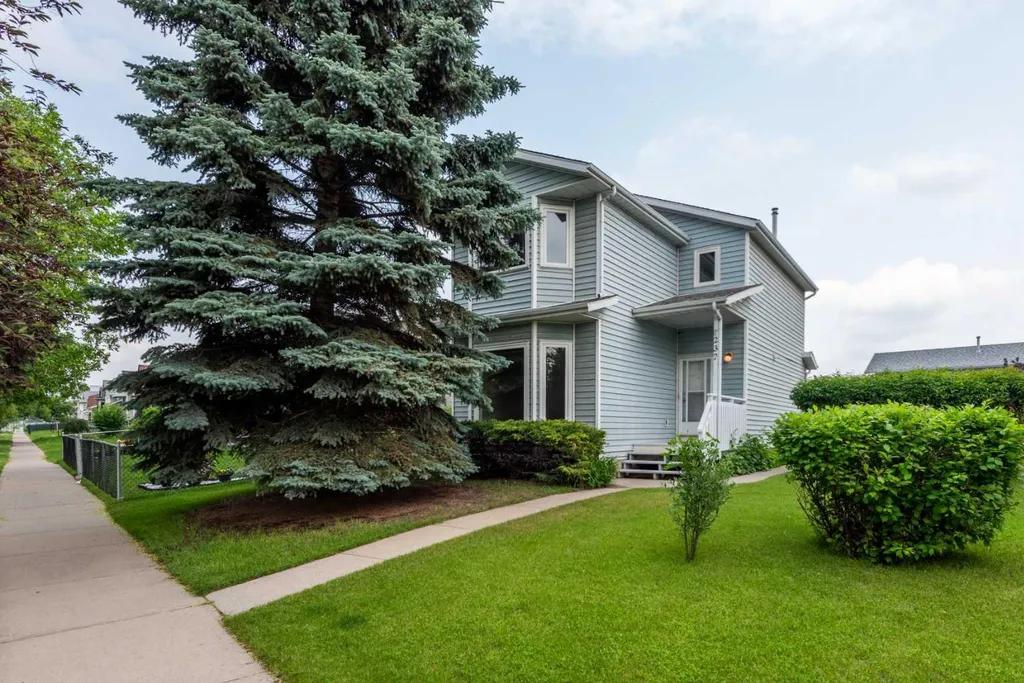 232 Erin Woods Drive SE Calgary AB T2B3B9