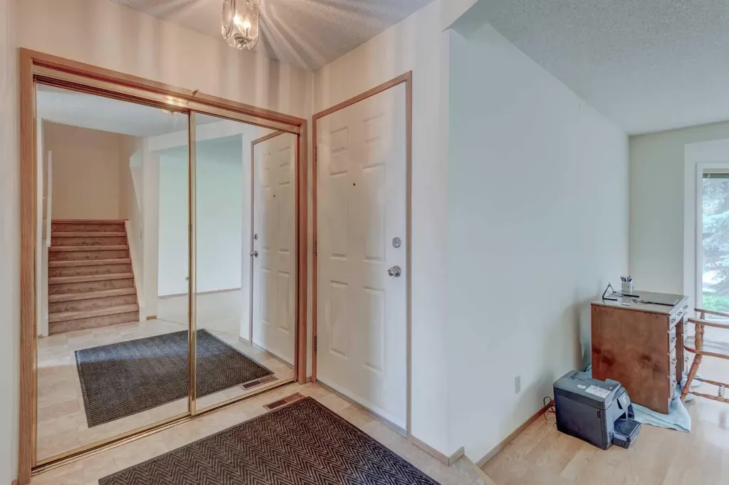 232 Erin Woods Drive SE Calgary AB T2B3B9