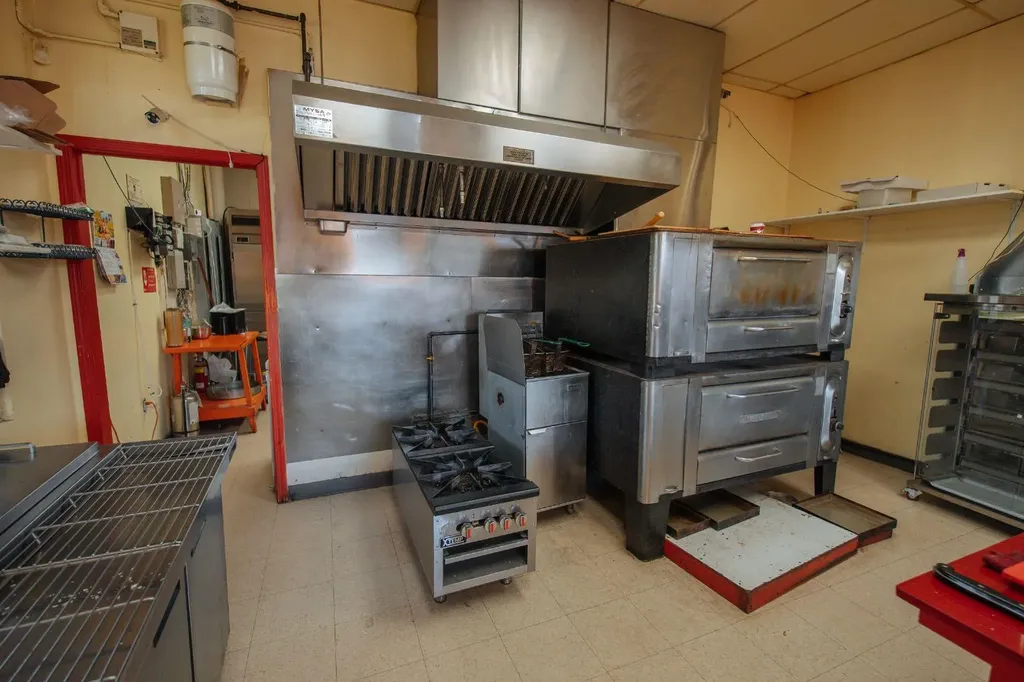 3930 32 Street NE Calgary AB T1Y 7C1