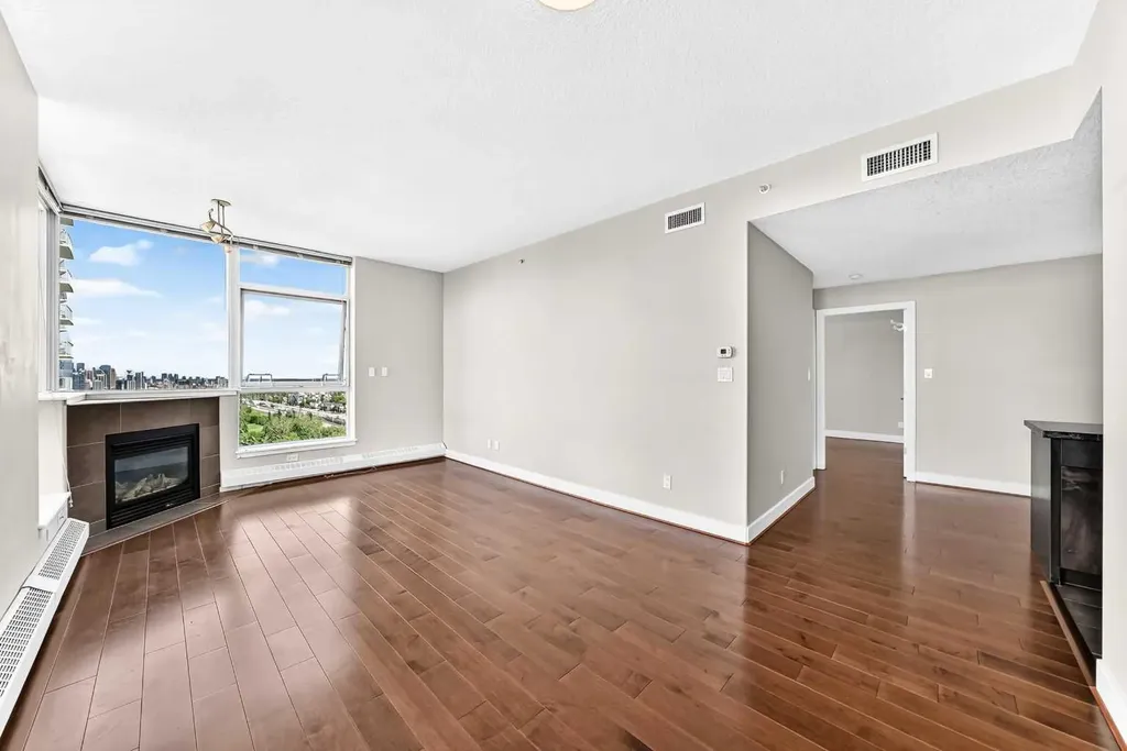 77 Spruce Place SW Calgary AB T3C 3X6
