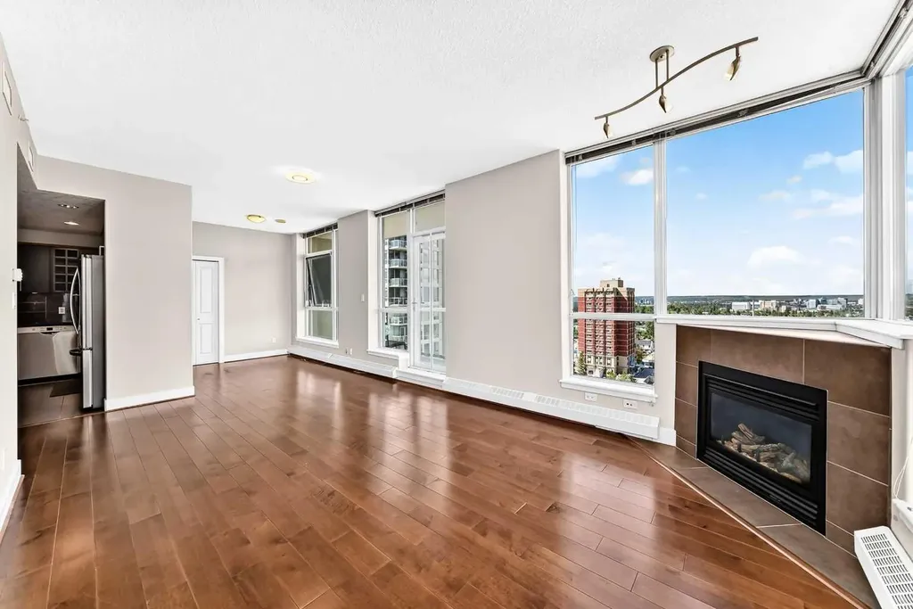 77 Spruce Place SW Calgary AB T3C 3X6
