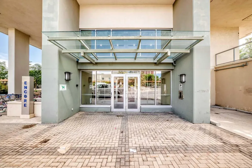 77 Spruce Place SW Calgary AB T3C 3X6