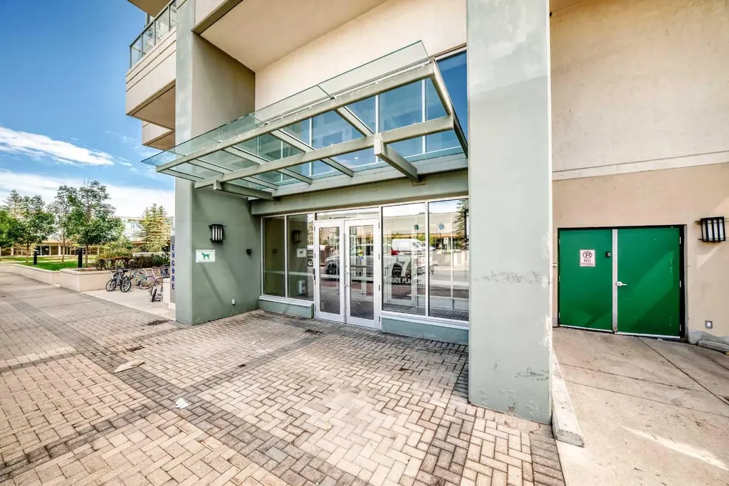 77 Spruce Place SW Calgary AB T3C 3X6