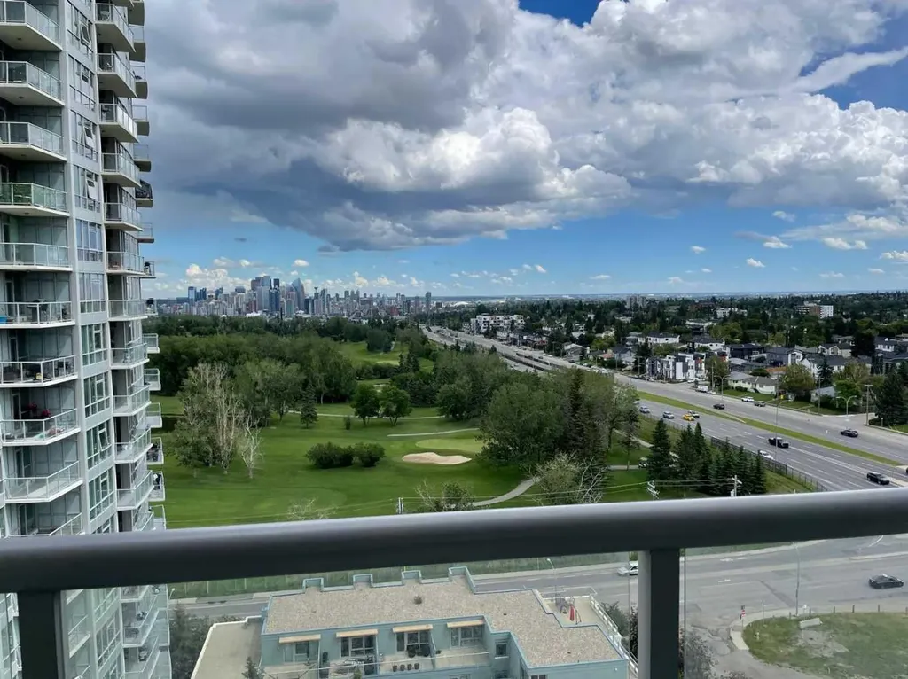 77 Spruce Place SW Calgary AB T3C 3X6