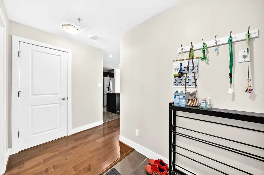 77 Spruce Place SW Calgary AB T3C 3X6