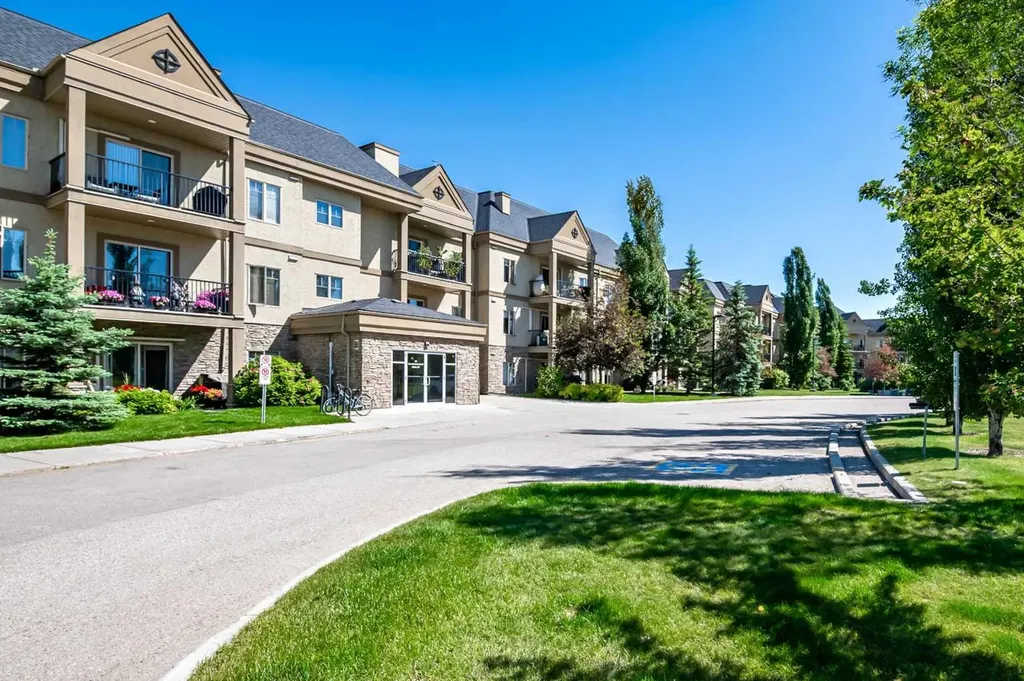 52 Cranfield Link SE Calgary AB T3M 0N9