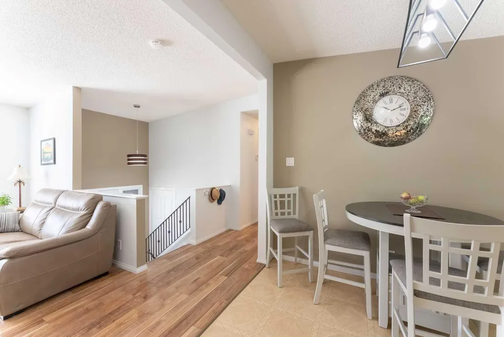 1142 24 Street N Lethbridge AB T1H 3V5