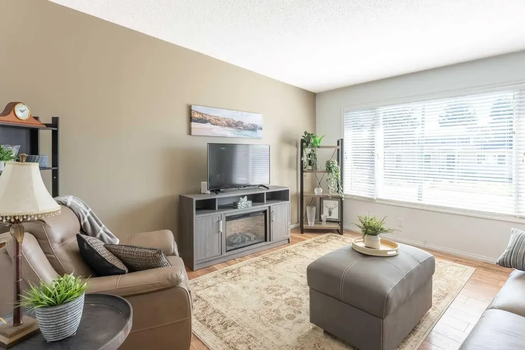 1142 24 Street N Lethbridge AB T1H 3V5