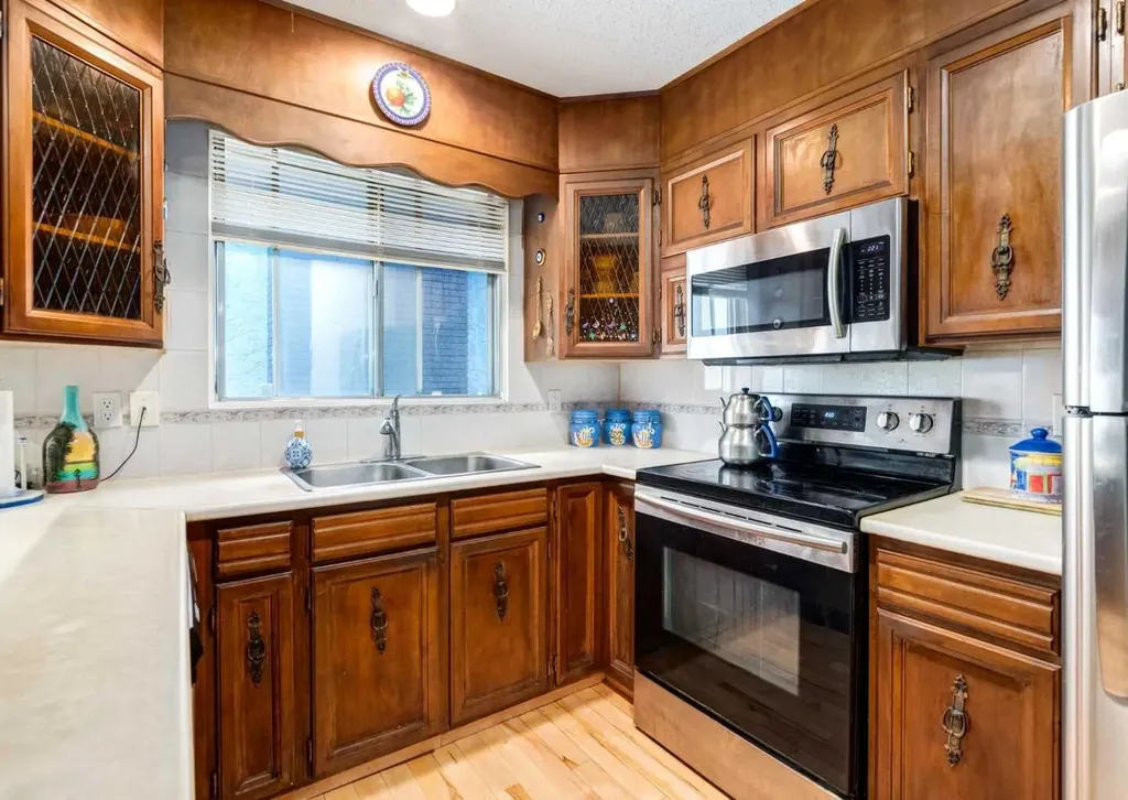 7311 Silver Mead Road NW Calgary AB T3B 3V1