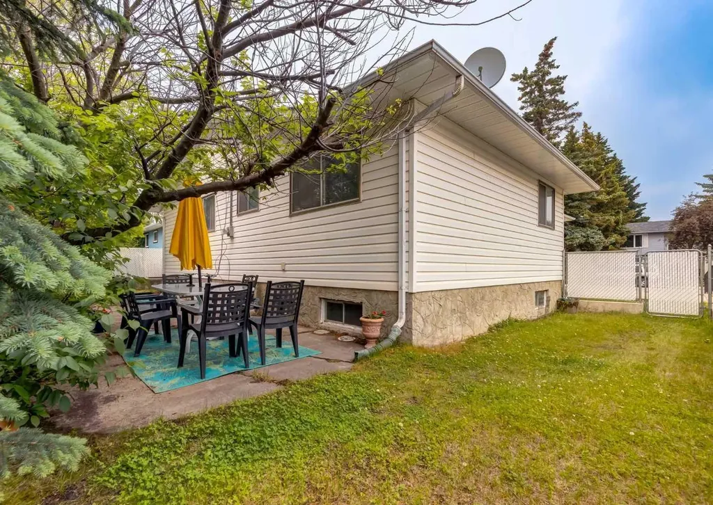 7311 Silver Mead Road NW Calgary AB T3B 3V1