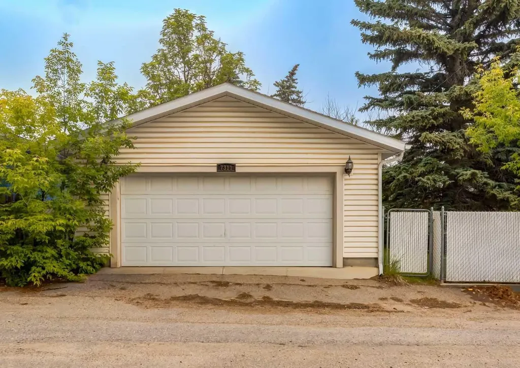 7311 Silver Mead Road NW Calgary AB T3B 3V1
