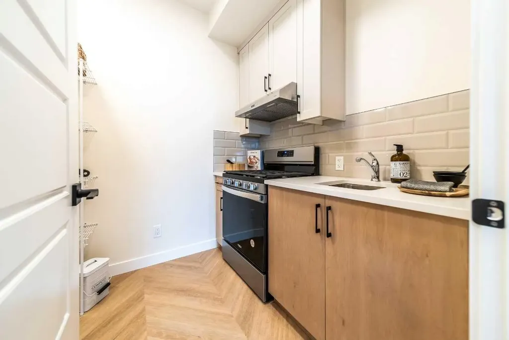 79 Lewiston Park NE Calgary AB T3P 3A8