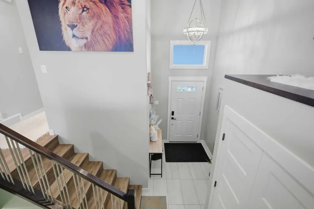 98 Livingston Close Red Deer AB T4R 0S8