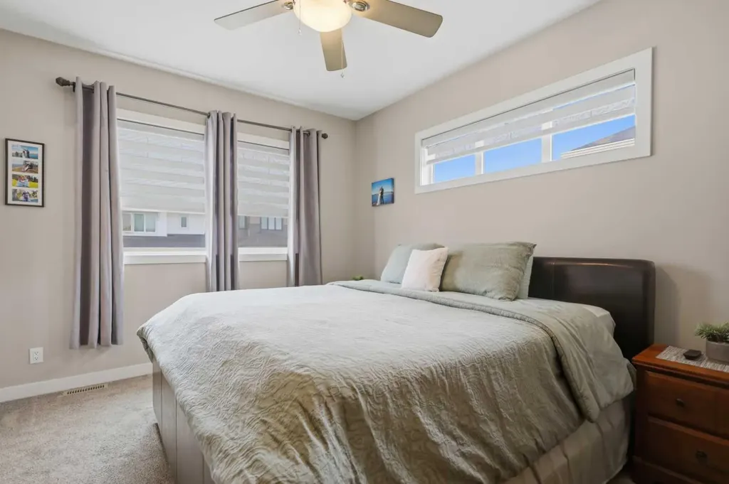98 Livingston Close Red Deer AB T4R 0S8