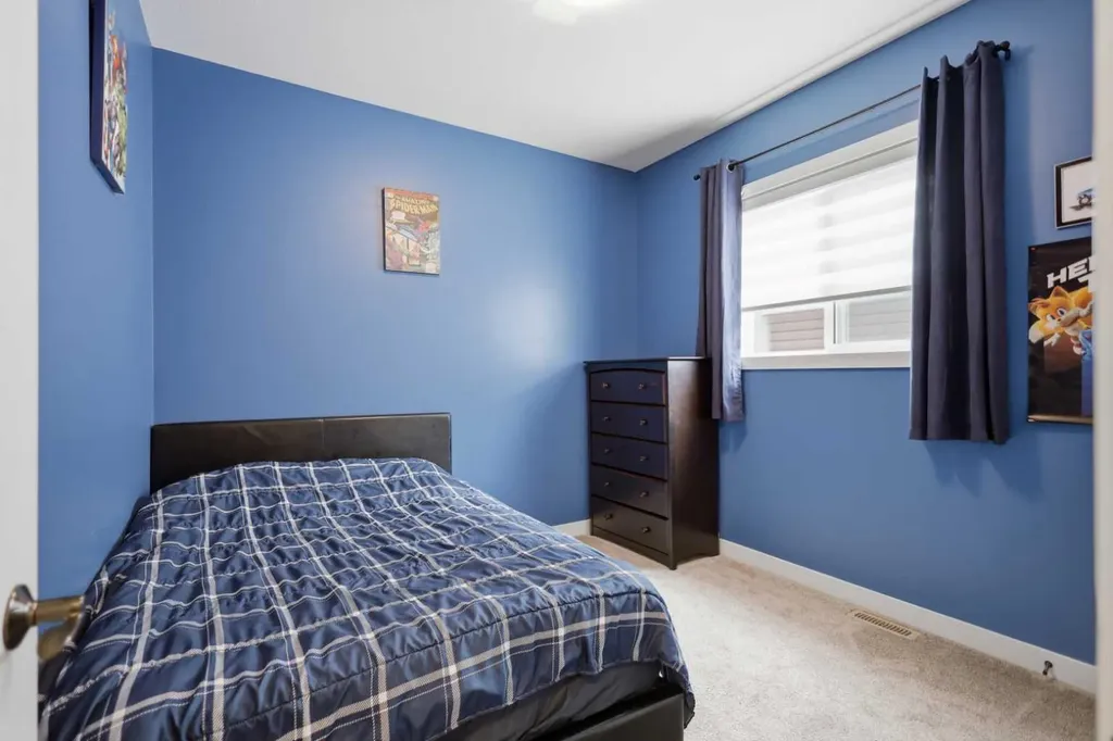 98 Livingston Close Red Deer AB T4R 0S8