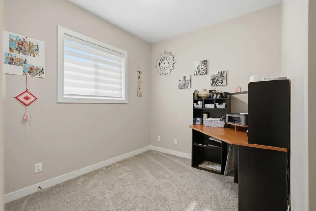 98 Livingston Close Red Deer AB T4R 0S8