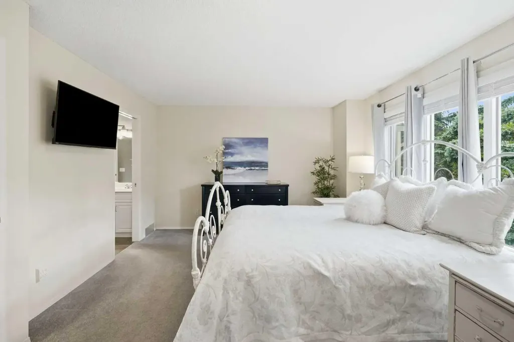 104 Patina Point SW Calgary AB T3H 3J7