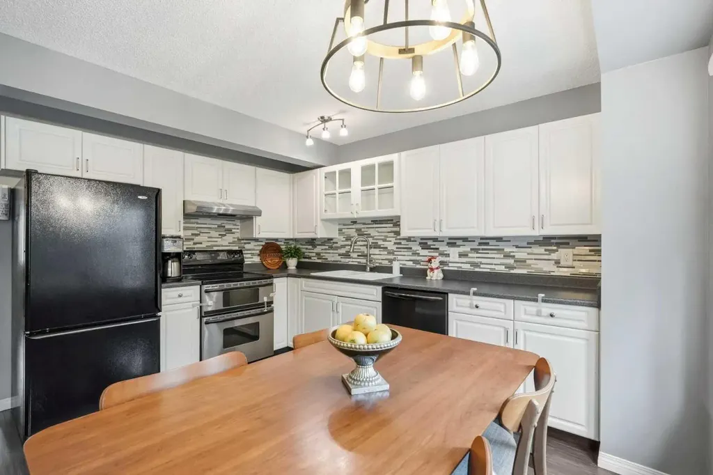 104 Patina Point SW Calgary AB T3H 3J7
