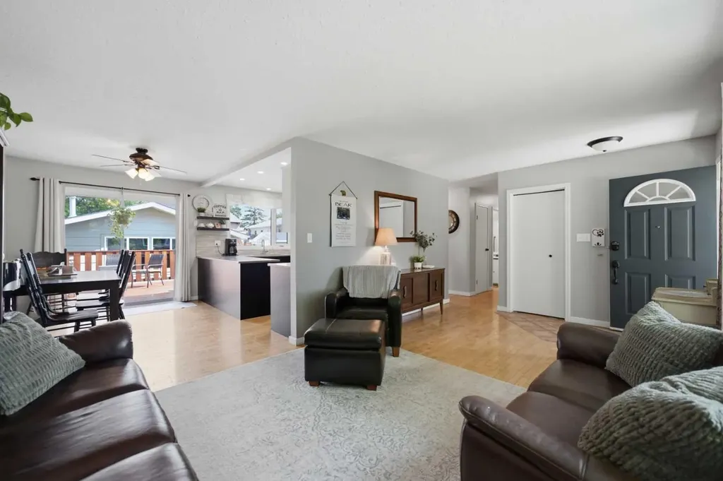 127 Thomas Place Strathmore AB T1P 1C3