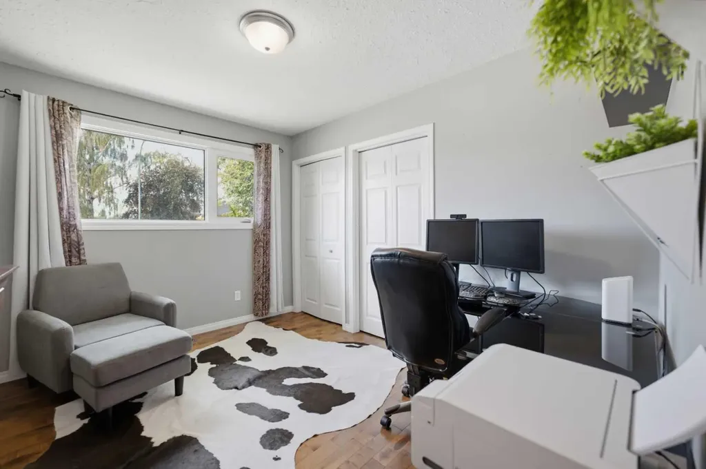 127 Thomas Place Strathmore AB T1P 1C3