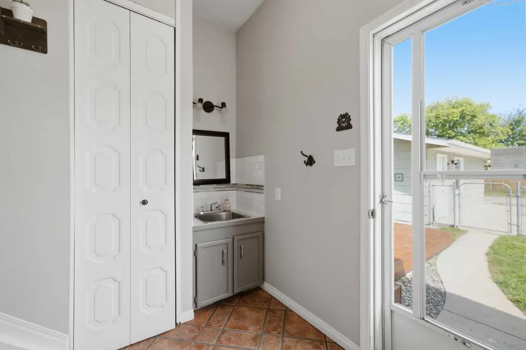 127 Thomas Place Strathmore AB T1P 1C3