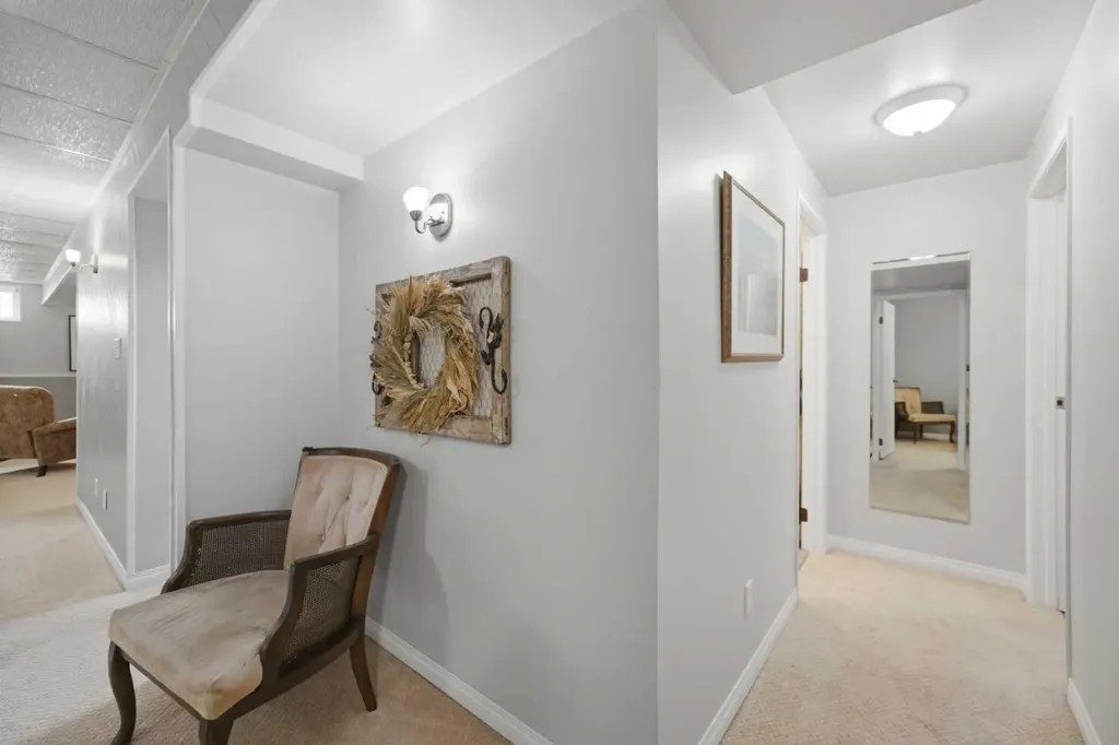127 Thomas Place Strathmore AB T1P 1C3
