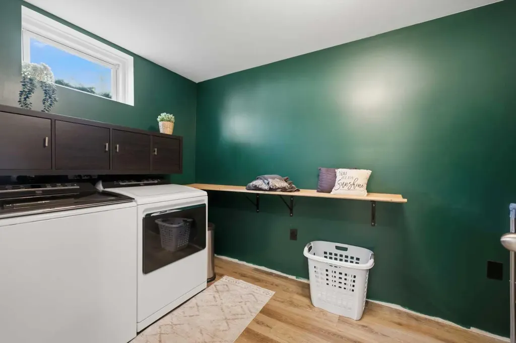 127 Thomas Place Strathmore AB T1P 1C3