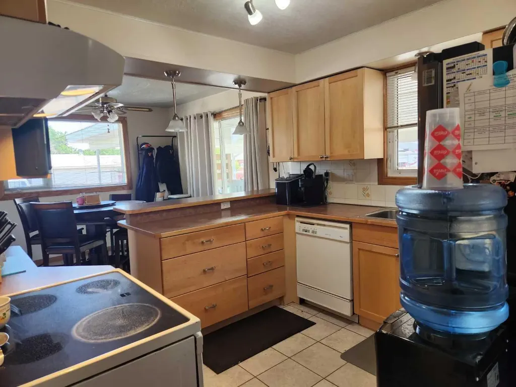 303 2 Avenue Vauxhall AB T0K 2K0