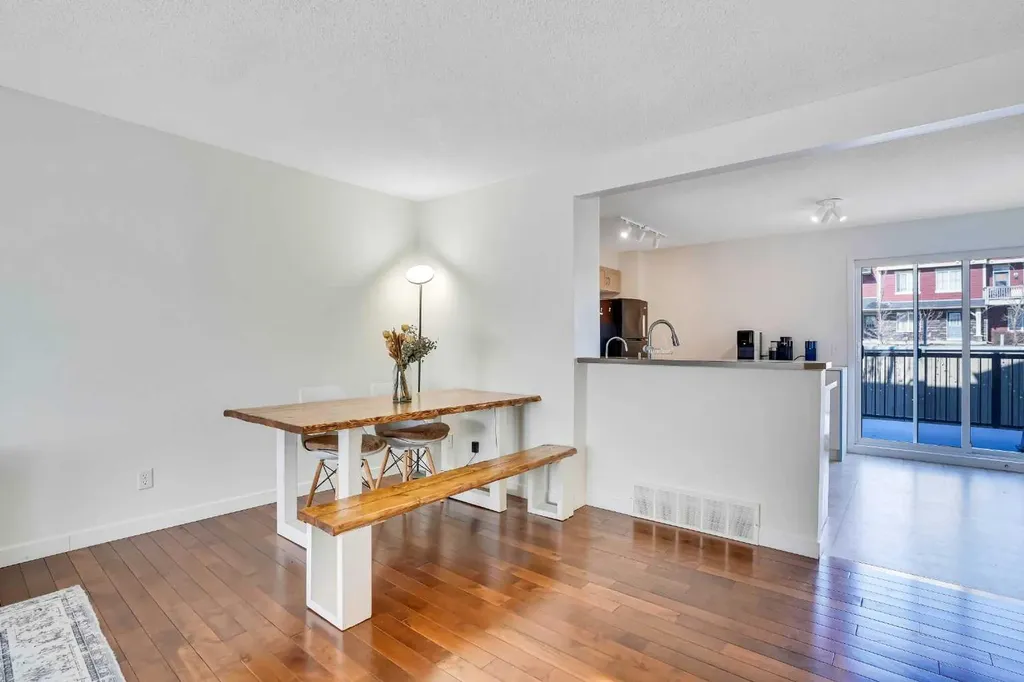 142 Panatella Park NW Calgary AB T3K 6K4