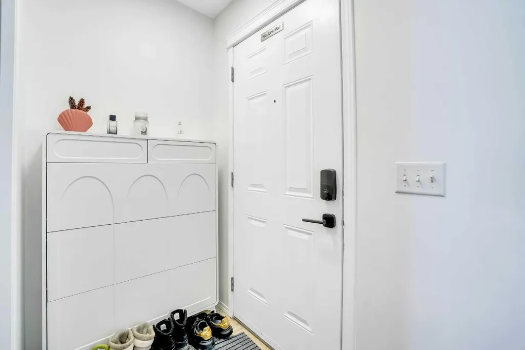 142 Panatella Park NW Calgary AB T3K 6K4