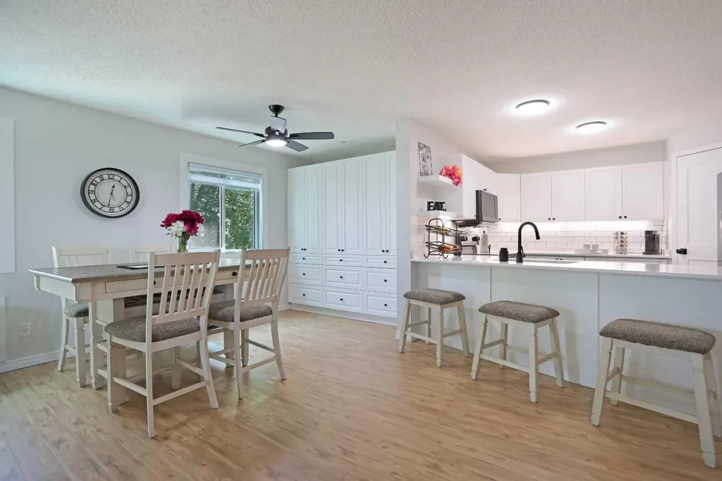 680 Cassils Road W Brooks AB T1R 1H7