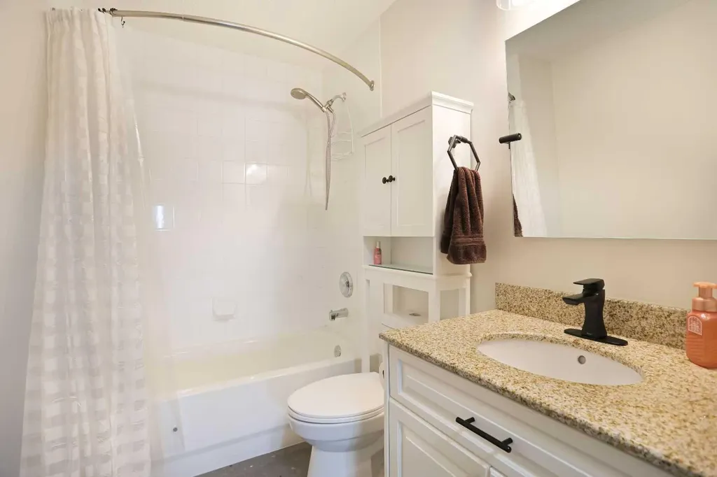 680 Cassils Road W Brooks AB T1R 1H7