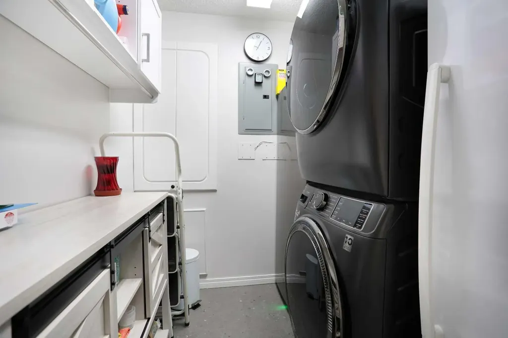 680 Cassils Road W Brooks AB T1R 1H7