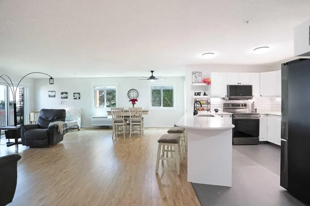 680 Cassils Road W Brooks AB T1R 1H7