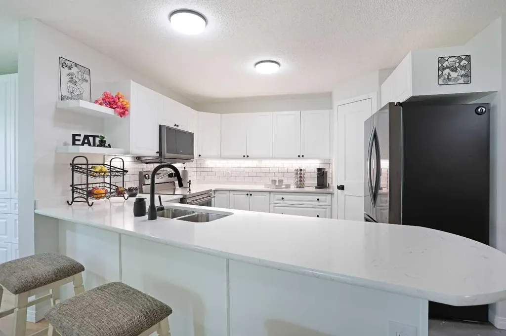 680 Cassils Road W Brooks AB T1R 1H7