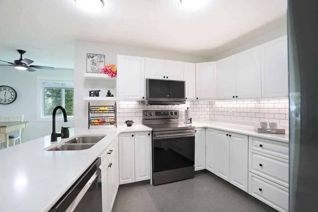 680 Cassils Road W Brooks AB T1R 1H7