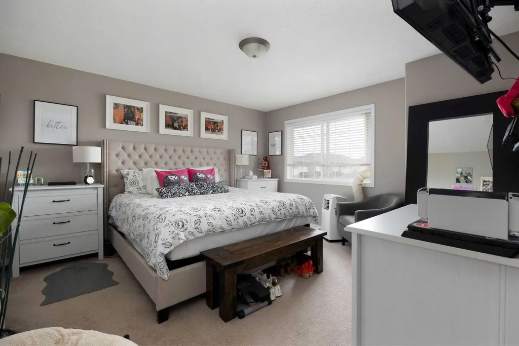 220 Swanson Crescent Fort Mcmurray AB T9K 2W5