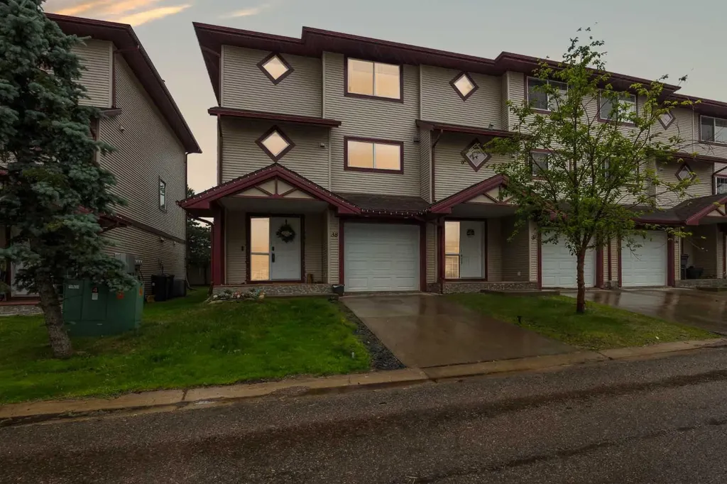 220 Swanson Crescent Fort Mcmurray AB T9K 2W5