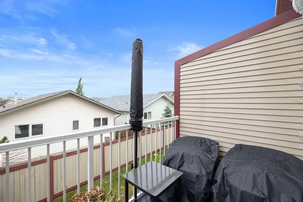 220 Swanson Crescent Fort Mcmurray AB T9K 2W5