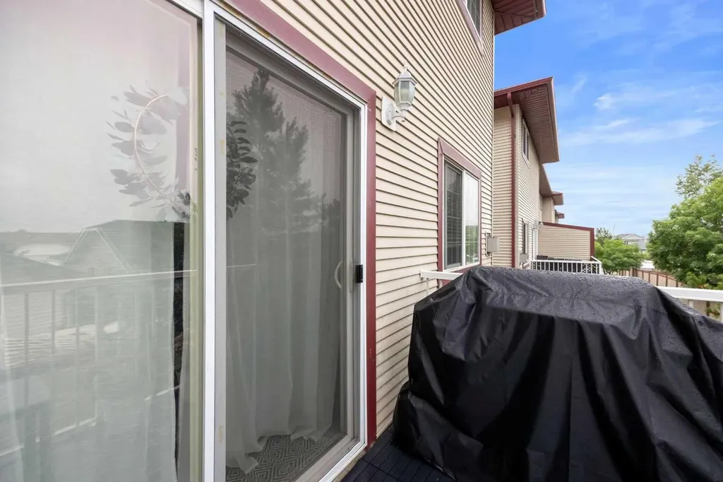 220 Swanson Crescent Fort Mcmurray AB T9K 2W5