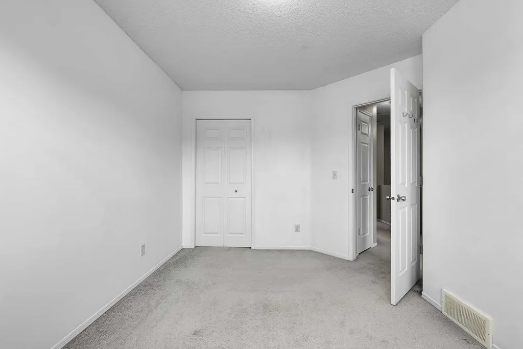 203 Covemeadow Crescent Calgary AB T3K6B1