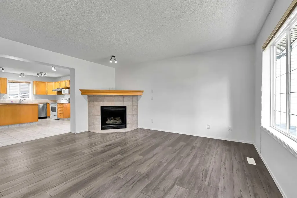 203 Covemeadow Crescent Calgary AB T3K6B1