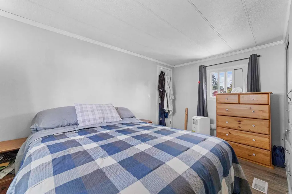 5306 49 Street Daysland AB T0B 1A0