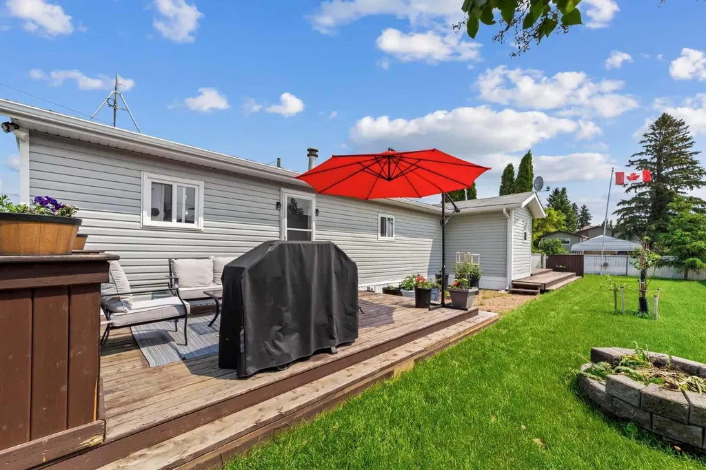 5306 49 Street Daysland AB T0B 1A0