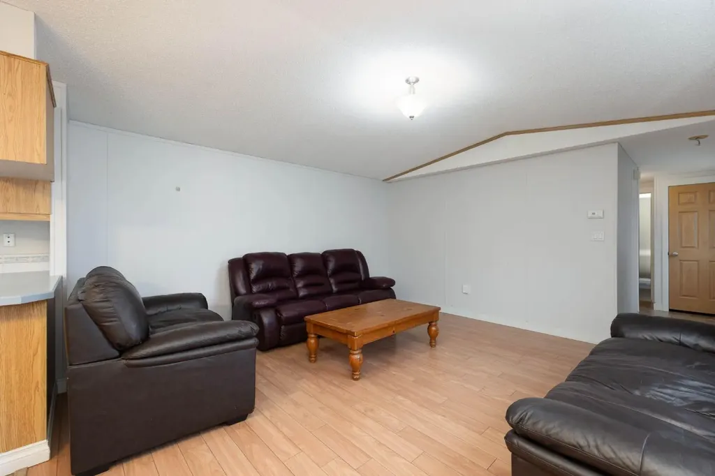 189 Couture Lane Fort Mcmurray AB T9K 1Y2