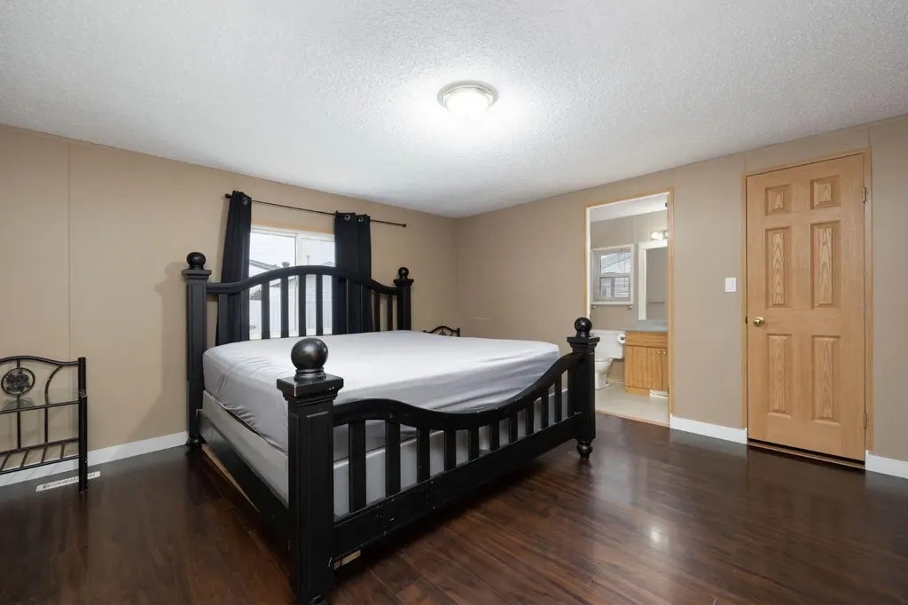 189 Couture Lane Fort Mcmurray AB T9K 1Y2