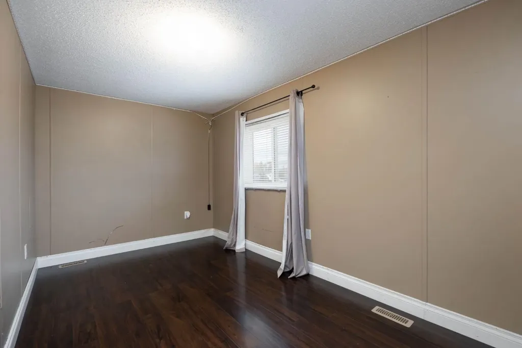 189 Couture Lane Fort Mcmurray AB T9K 1Y2
